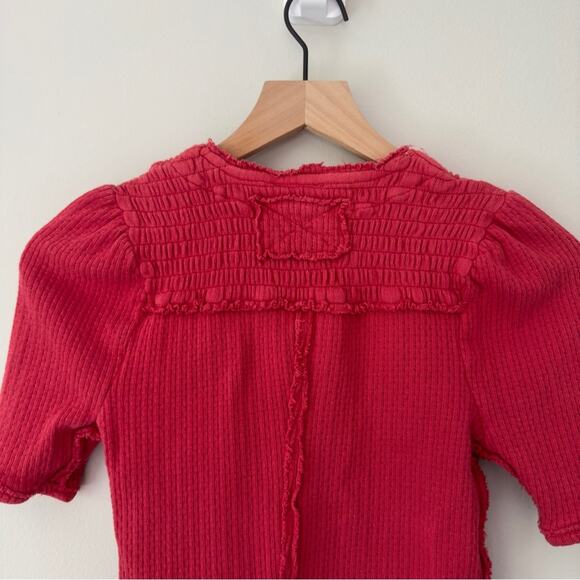 Free People We the Free Smocked Neck Short Sleeve Top Textured Knit Raw Hem EUC - Picture 6 of 12